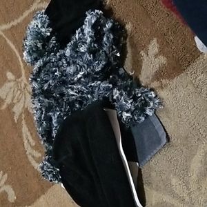 Ladies hat, scarf and gloves